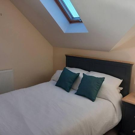 Roomy Penthouse 2 Double Bed Apartment - Spacious - Central Beeston - Free Secure Parking - Nottingham Exterior photo